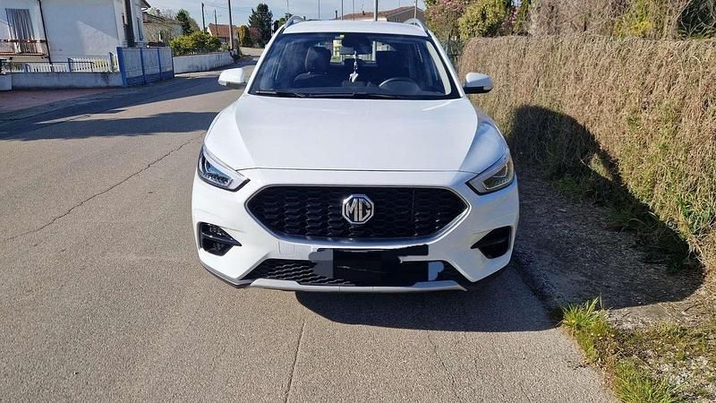 Usata MG ZS Comfort 106 CV (77 kW) 2024 SUV
