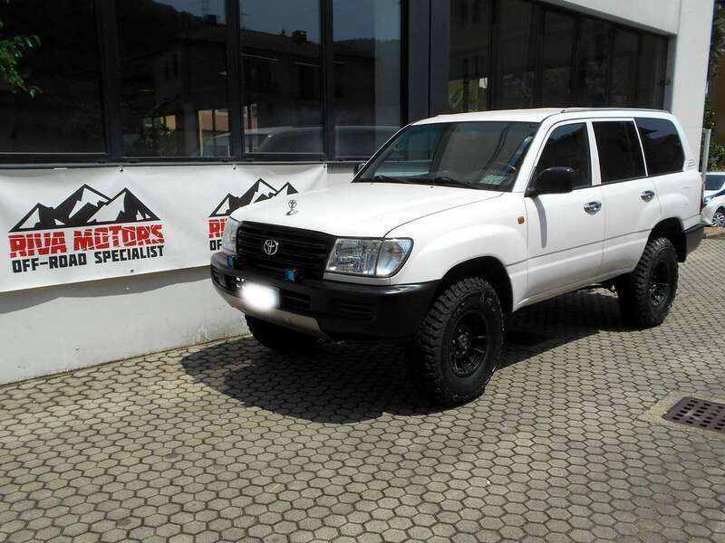 Bianco Usata 2005 Toyota Land Cruiser SUV | 59.500 € - Immagine 1/4