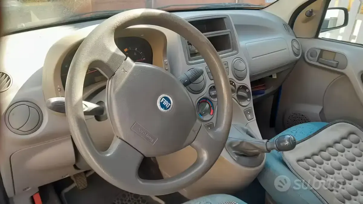 Usata Fiat Panda 54 CV (39 kW) 2004 Blu Utilitaria