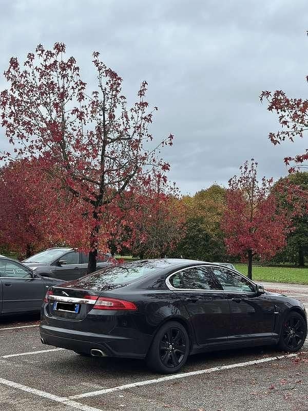 Usata Jaguar XF Premium Luxury 133 CV (97 kW) 2008 Nero Berlina