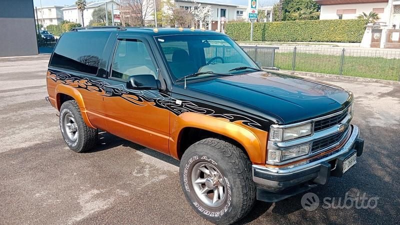 Nero Usata 1995 Chevrolet Tahoe SUV | 15.000 € - Immagine 1/4