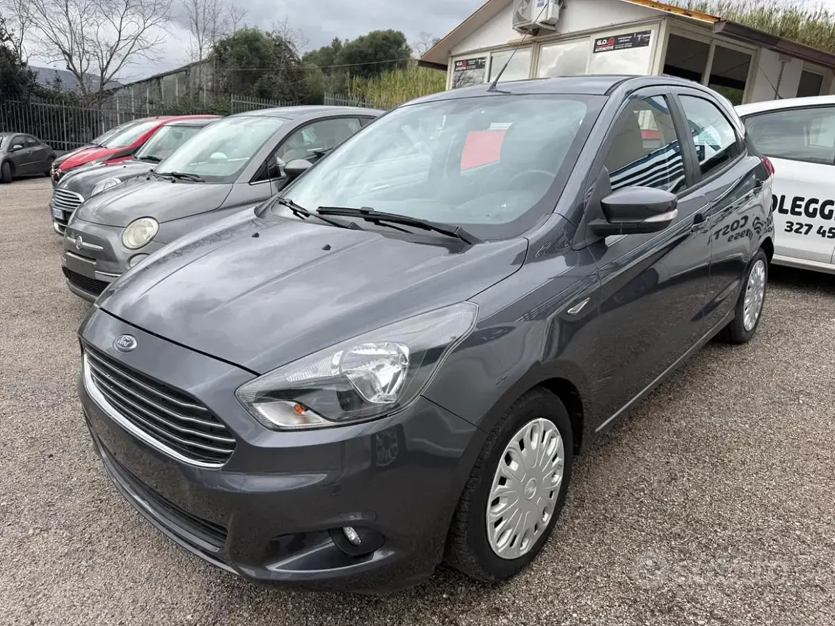 Usata Ford Ka 69 CV (50 kW) 2017 Grigio Berlina