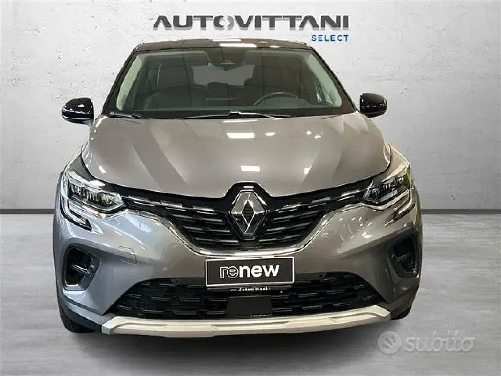 Usado Renault Captur Techno 145 CV (106 kW) 2023 Gris SUV