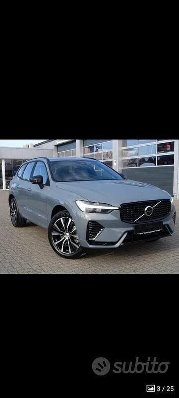 Usata Volvo XC60 Plus 197 CV (144 kW) 2024 Grigio SUV