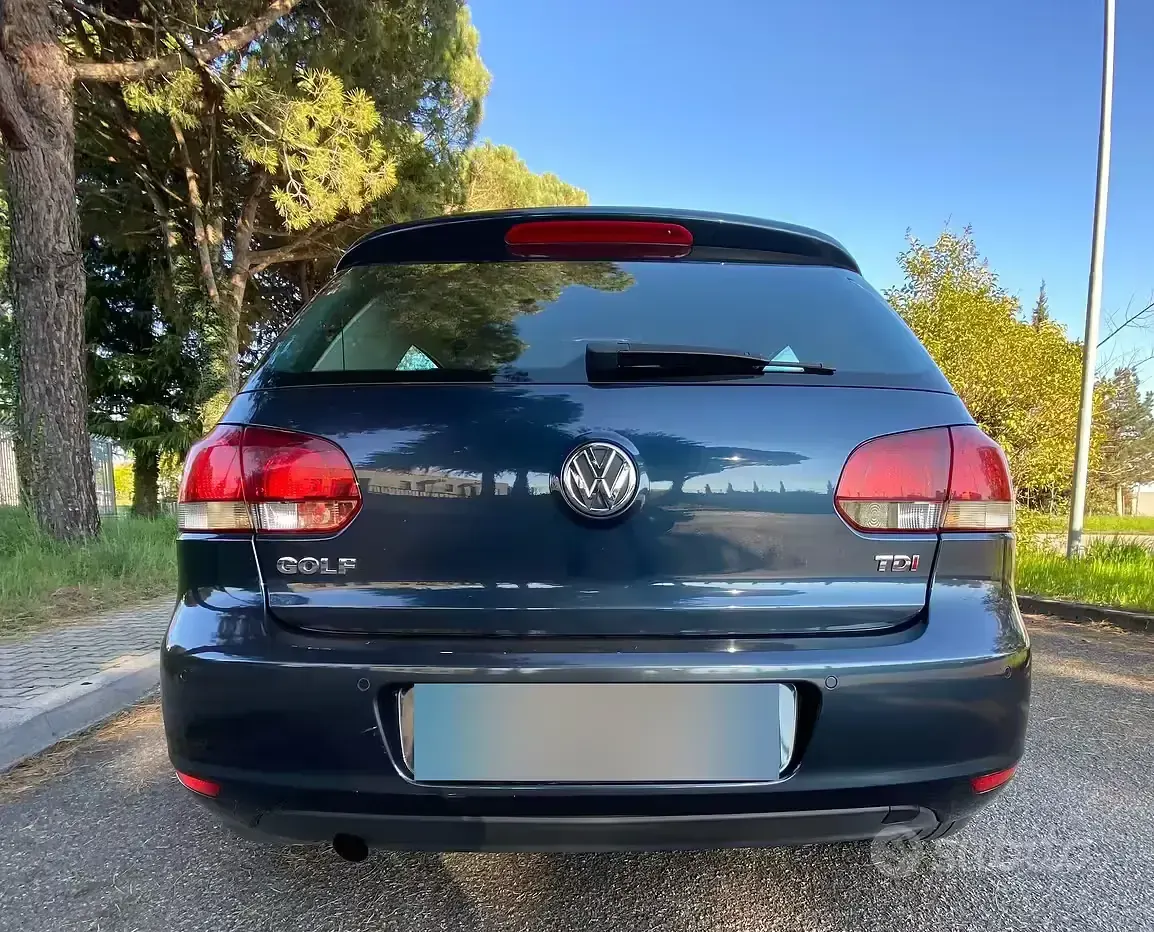 Usata VW Golf VI Highline 105 CV (77 kW) 2010 Blu Utilitaria