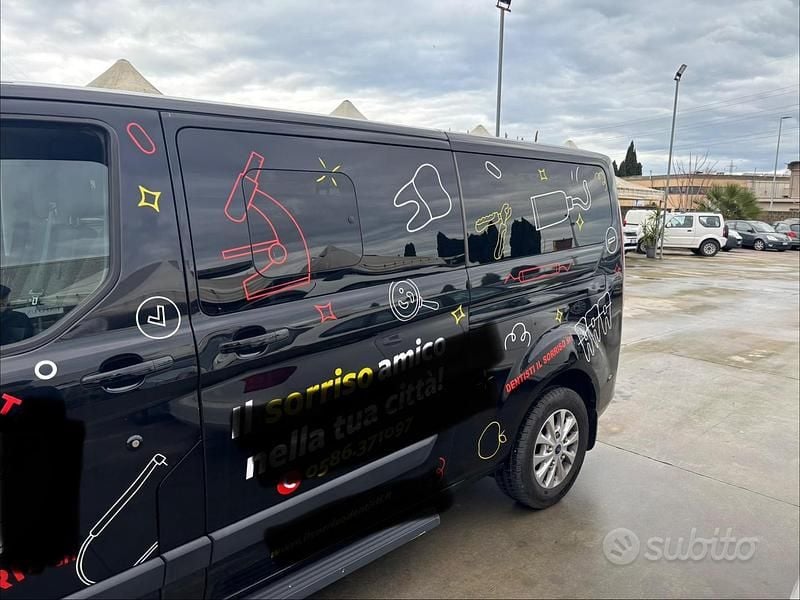 Usata Ford Transit Connect 2018 Nero Monovolume