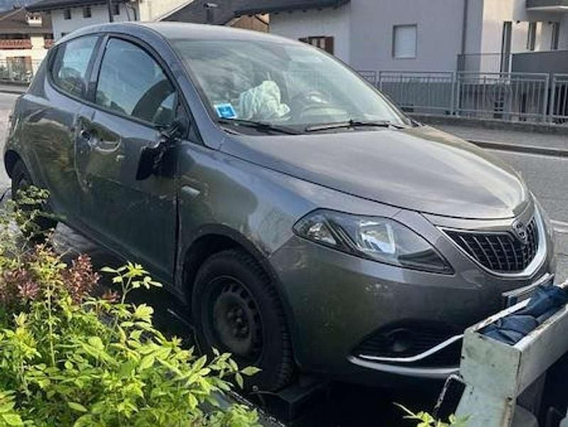Usata Lancia Ypsilon Silver 69 CV (50 kW) 2022 Other Utilitaria