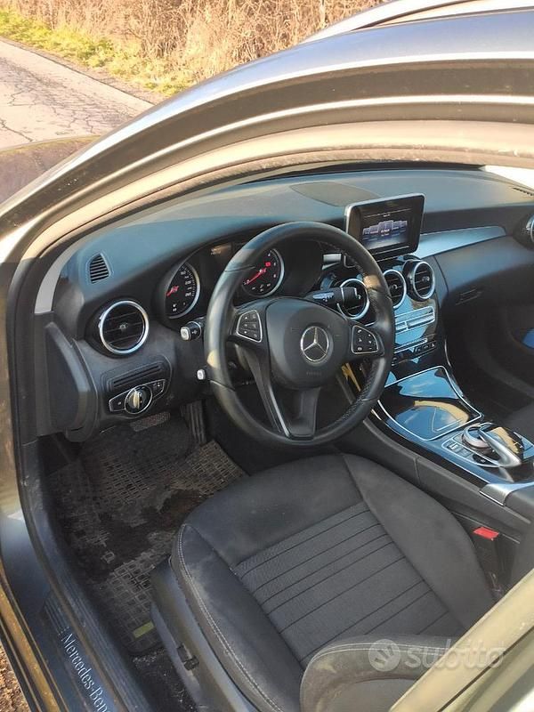 Käytetty Mercedes C200 136 HP (100 kW) 2016 Farmari