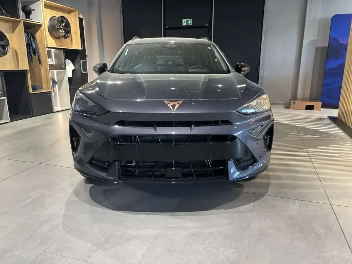 Nuova Cupra Formentor 150 CV (110 kW) 2026 Dark void SUV