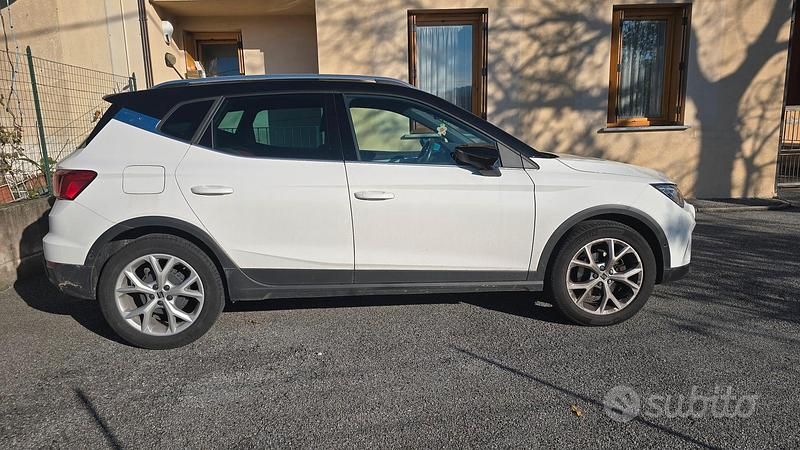 Usata Seat Arona FR 95 CV (69 kW) 2022 Bianco SUV