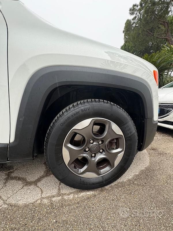 Usata Jeep Renegade 120 CV (88 kW) 2017 Bianco SUV
