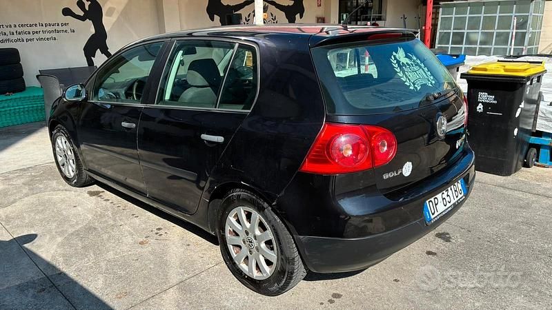 Usata VW Golf VI 2008 Nero Utilitaria