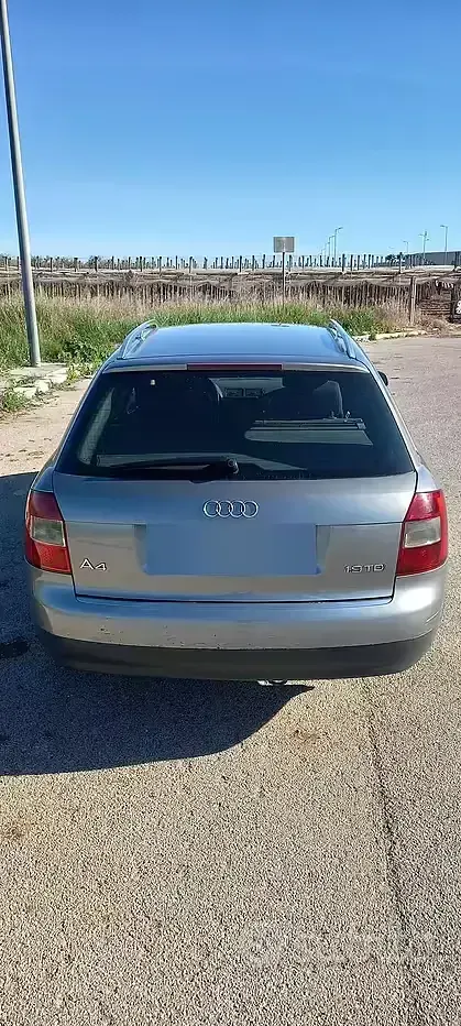 Usata Audi A4 130 CV (95 kW) 2003 Grigio Station wagon
