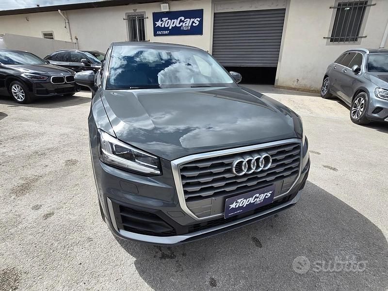 Usata Audi Q2 S-Line 116 CV (85 kW) 2020 Grigio SUV