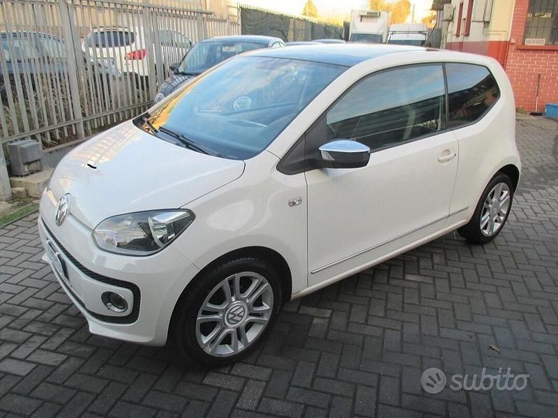 Usata VW up! 68 CV (50 kW) 2015 Bianco Utilitaria