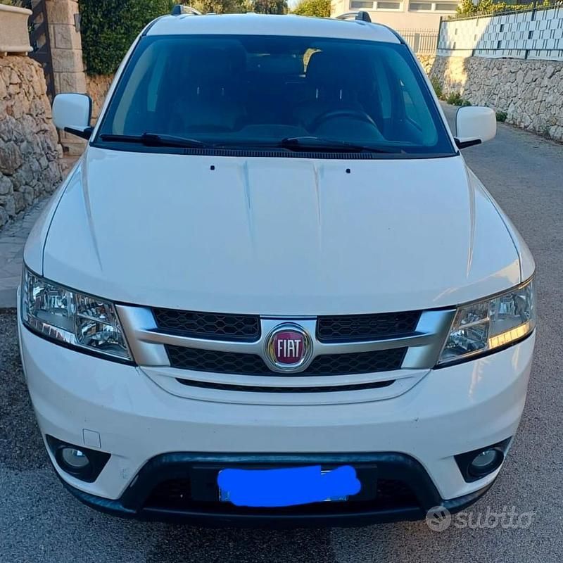 Usata Fiat Freemont Lounge 170 CV (125 kW) 2013 Bianco SUV