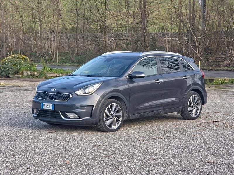 Usata Kia Niro Style 104 CV (76 kW) 2018 Grigio SUV