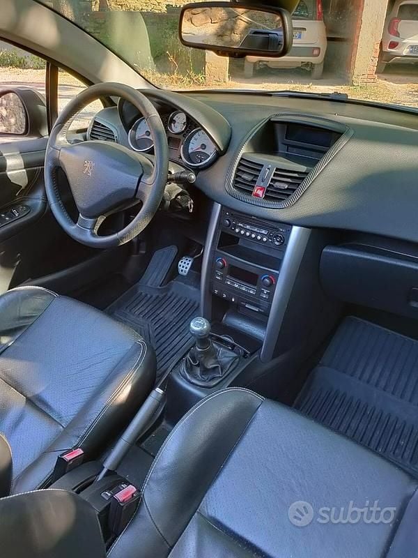 Usata Peugeot 207 CC Roland Garros 110 CV (80 kW) 2009 Grigio Cabrio