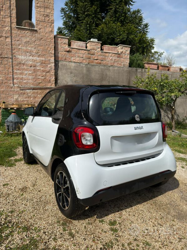 Usata Smart ForTwo Coupé Passion 71 CV (52 kW) 2016 Utilitaria