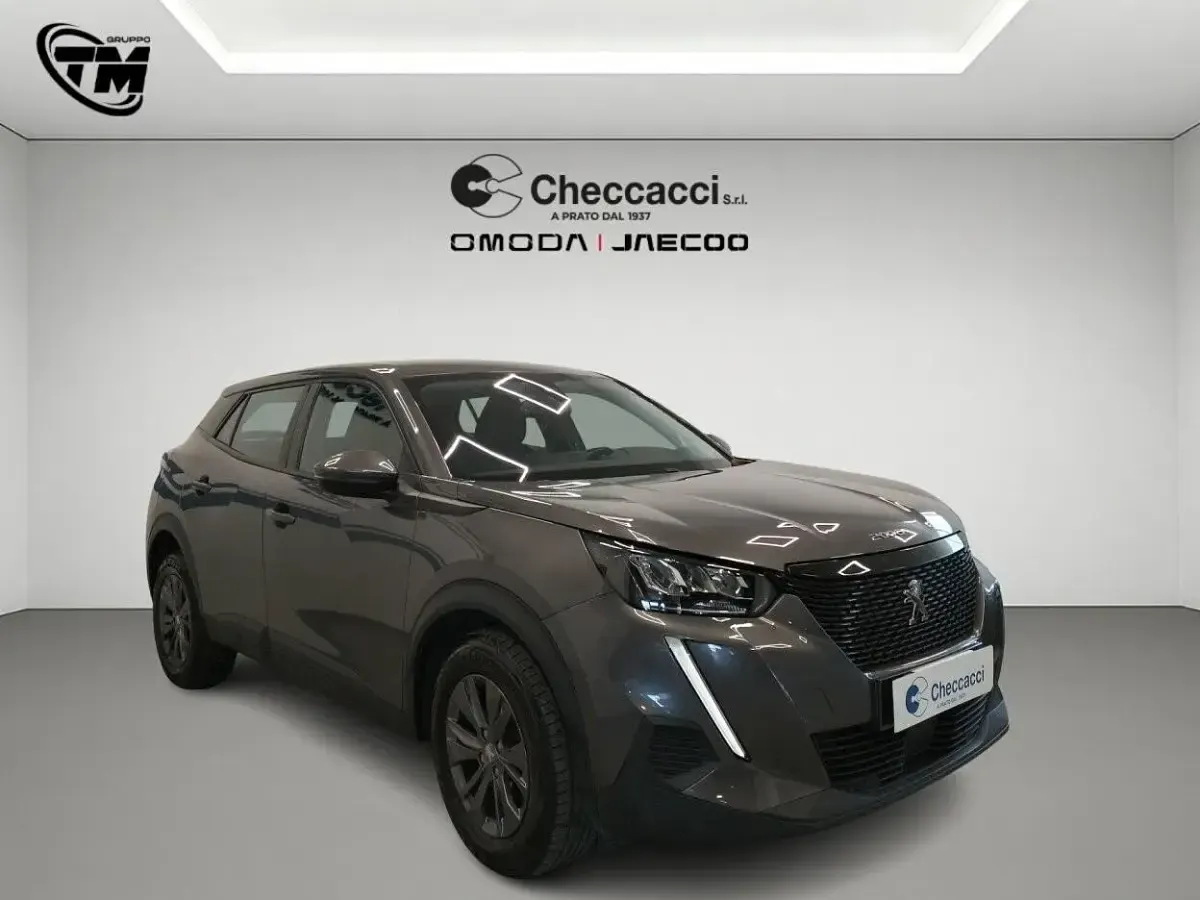 Usata Peugeot 2008 Active 130 CV (95 kW) 2021 Grigio SUV
