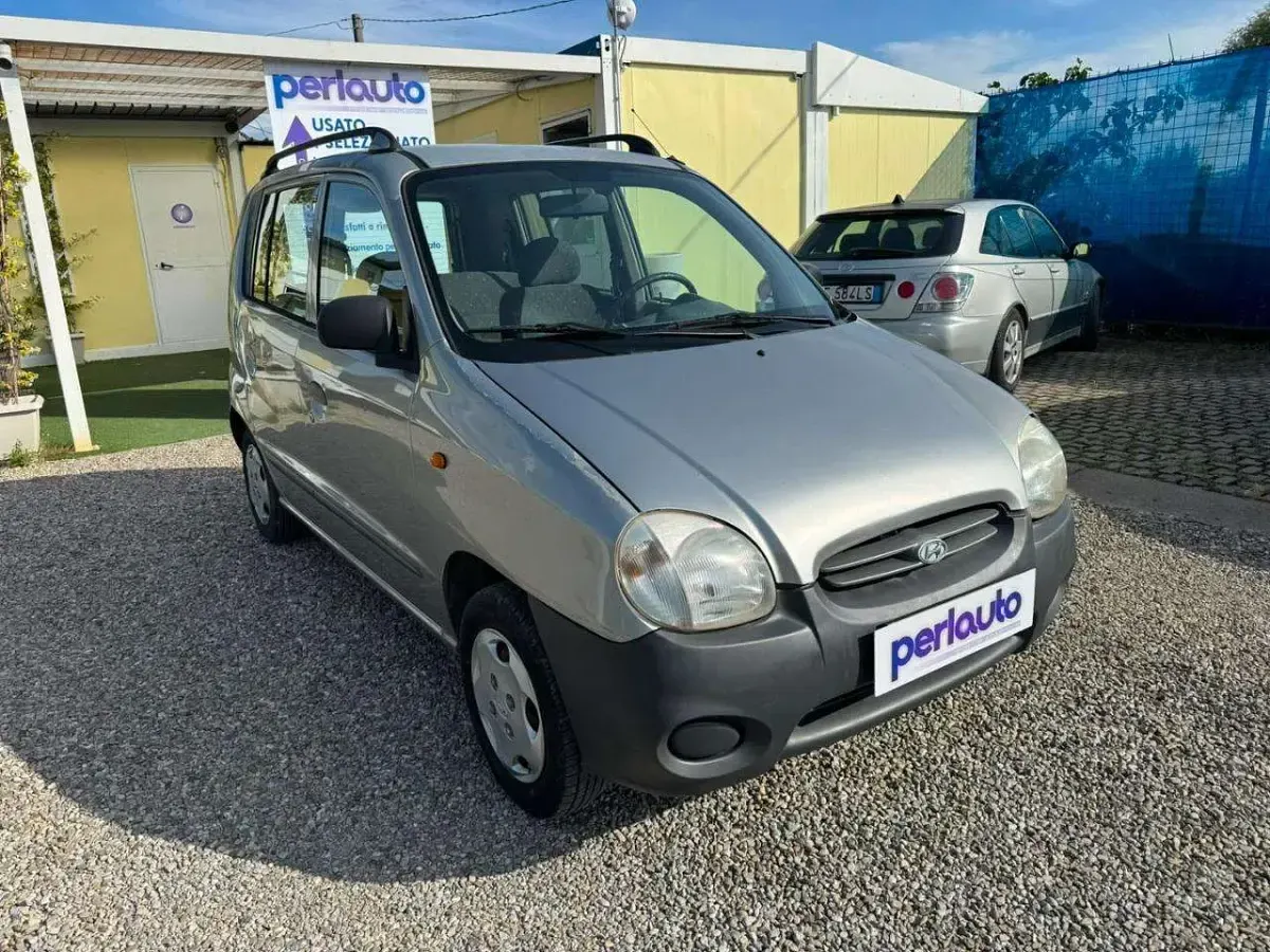 Usata Hyundai Atos 54 CV (39 kW) 1999 Argento Utilitaria
