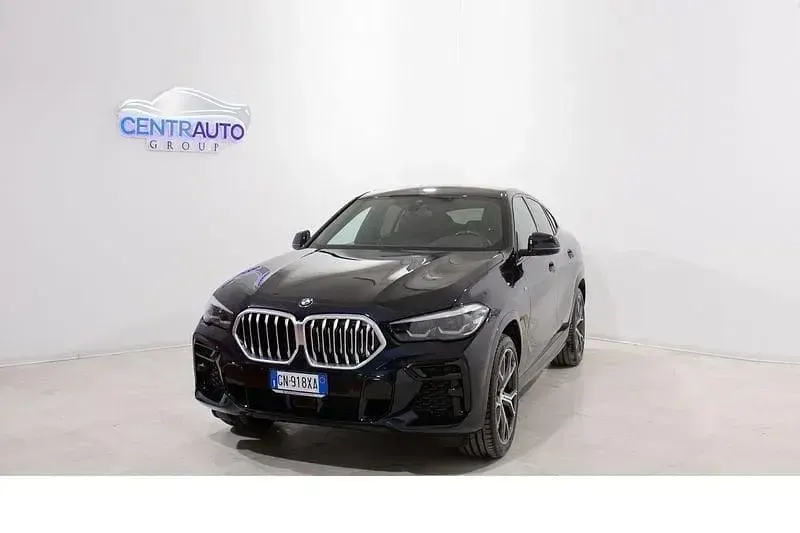 Usata BMW X6 M Sport 297 CV (218 kW) 2023 Nero SUV