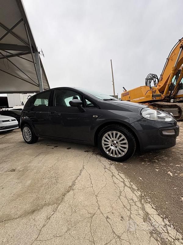 Usata Fiat Punto Evo S 75 CV (55 kW) 2011 Grigio Utilitaria