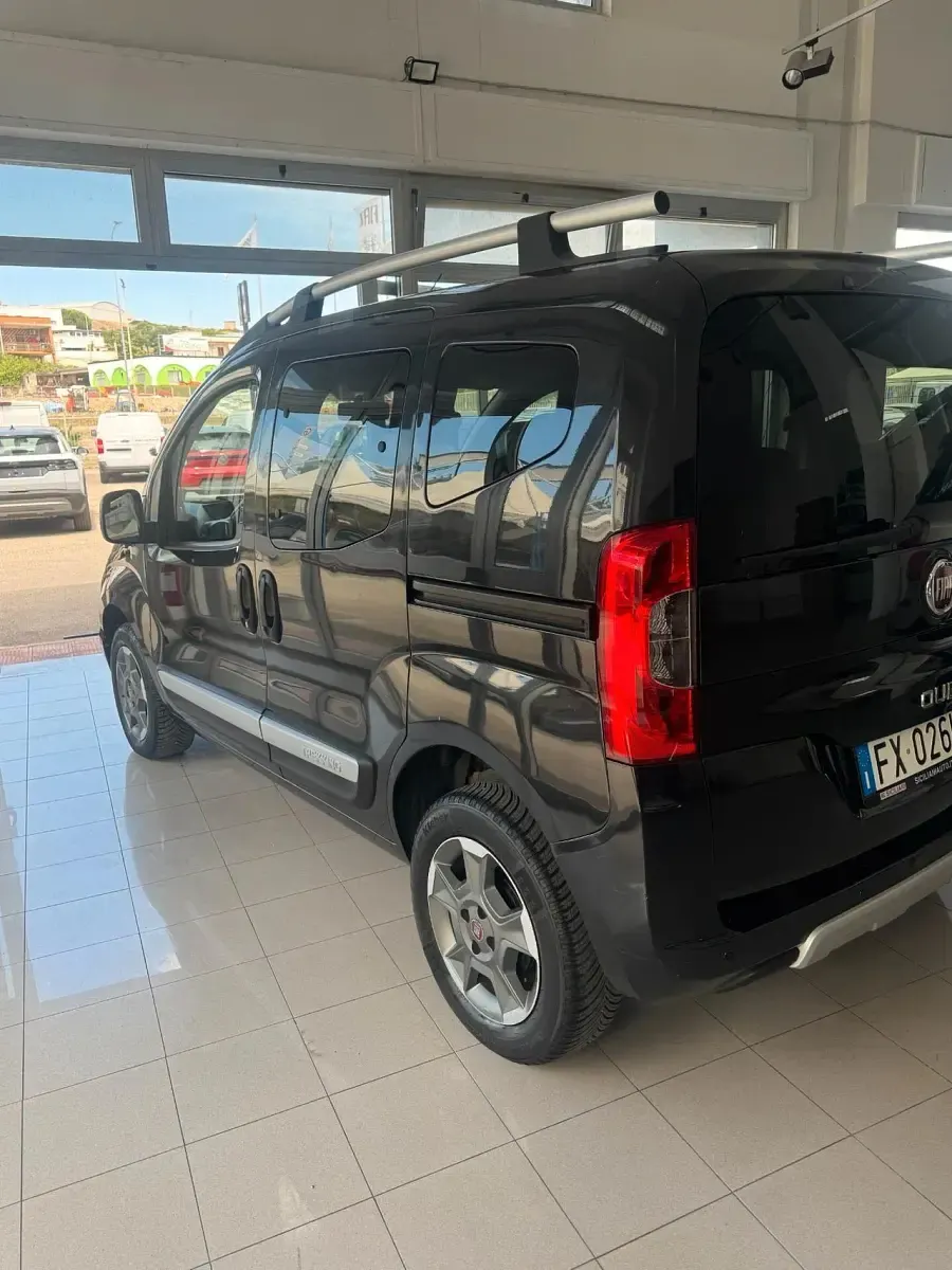 Usata Fiat Qubo Trekking 95 CV (69 kW) 2019 Nero Monovolume