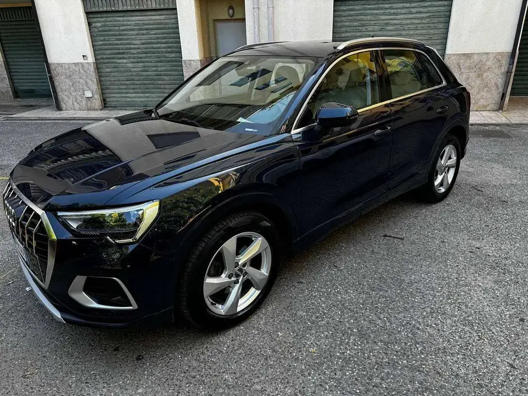 Usata Audi Q3 Advanced 150 CV (110 kW) 2019 Blu/azzurro SUV