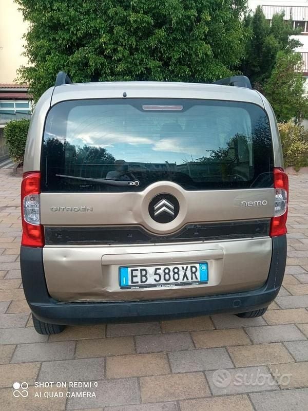 Usata Citroën Nemo 70 CV (51 kW) 2010 Marrone Monovolume