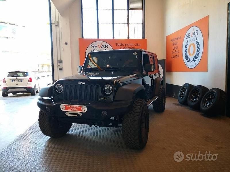 Usata Jeep Wrangler Unlimited Sahara 200 CV (147 kW) 2015 Nero SUV