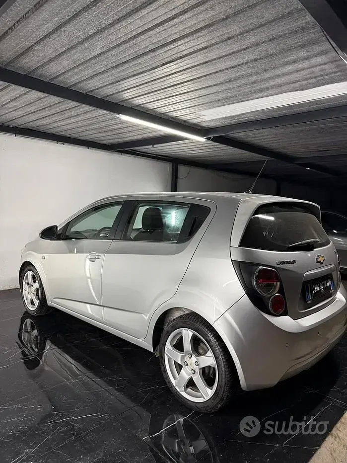 Usata Chevrolet Aveo LS 84 CV (61 kW) 2012 Grigio Berlina