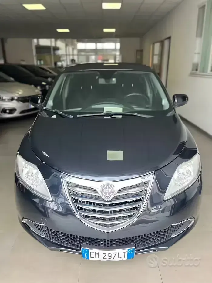 Usata Lancia Ypsilon S 69 CV (50 kW) 2012 Nero Utilitaria