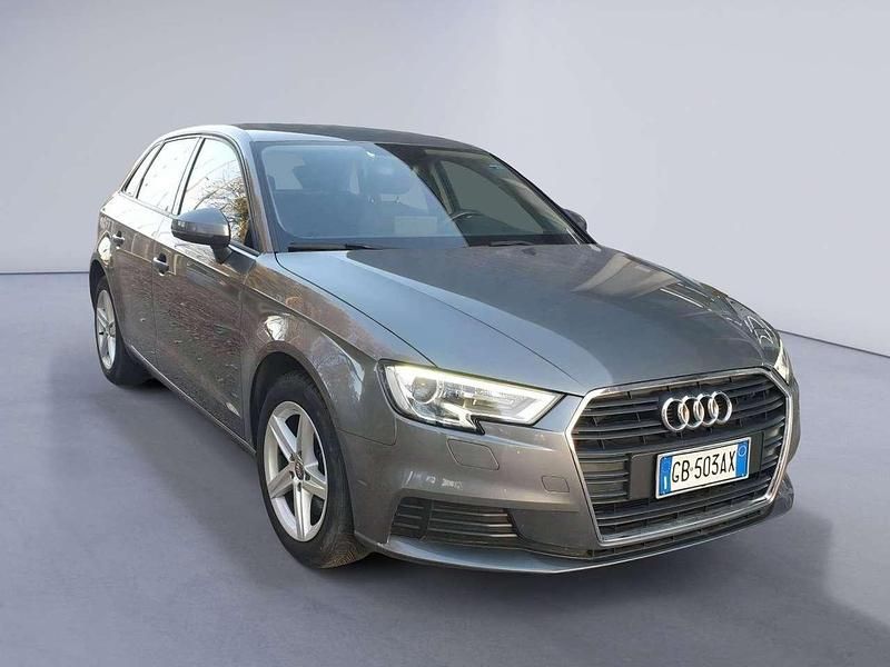 Usata Audi A3 Sportback Business 150 CV (110 kW) 2020 Grigio Utilitaria
