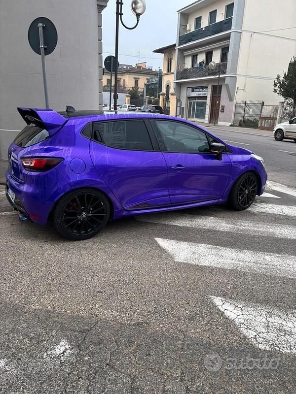 Usata Renault Clio IV Trophy 220 CV (161 kW) 2016 Nero Berlina