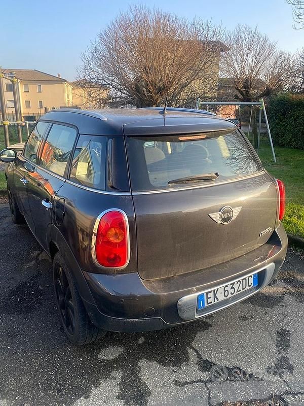 Usata Mini Cooper D Countryman 111 CV (81 kW) 2011 Nero SUV