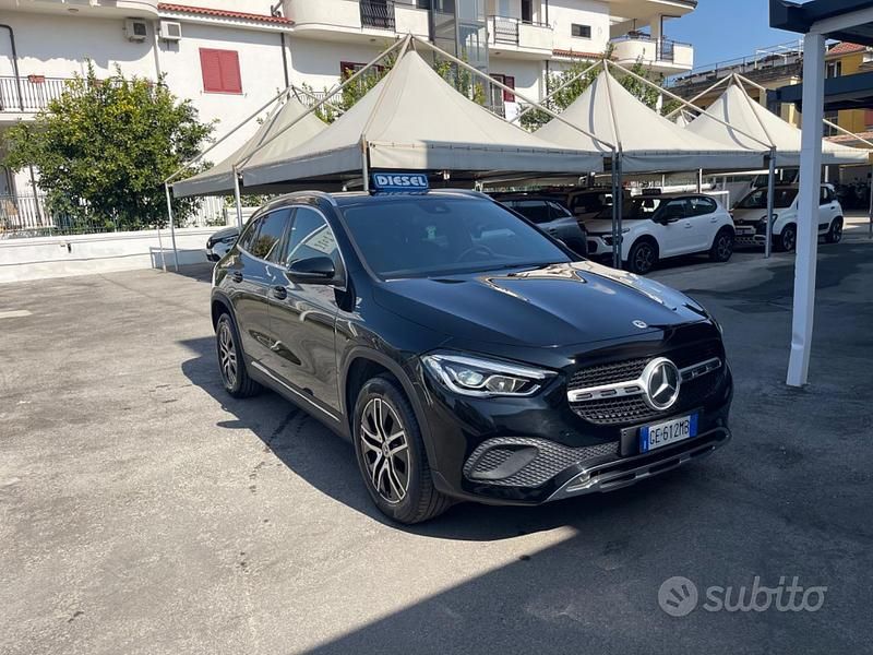 Usata Mercedes GLA200 149 CV (109 kW) 2021 Nero SUV