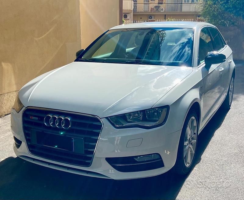 Usata Audi A3 S-Line 110 CV (80 kW) 2015 Bianco Berlina