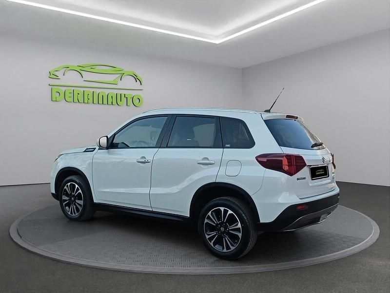 Usata Suzuki Vitara 129 CV (94 kW) 2024 Bianco SUV