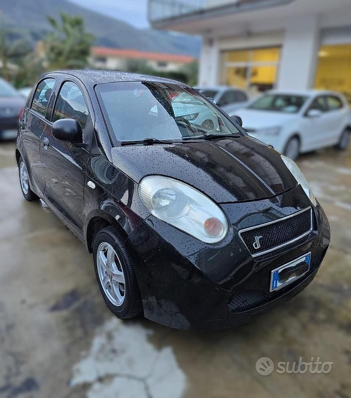Usata DR DR 1.0 61 kW (83 CV) 2011 Nero Utilitaria