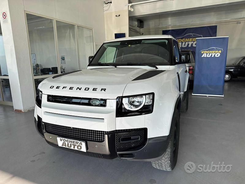 Usata Land Rover Defender SE 200 CV (147 kW) 2021 Bianco Station wagon