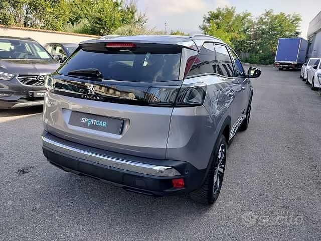 Begagnad Peugeot 3008 Allure 131 HK (96 kW) 2021 Brun SUV