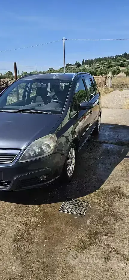 Usata Opel Zafira 120 CV (88 kW) 2006 Blu Monovolume