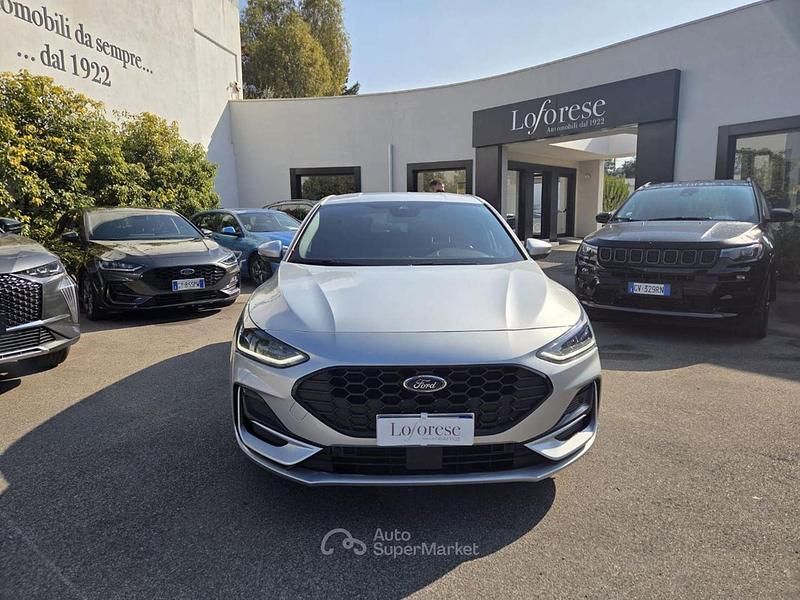 Usata Ford Focus ST-Line 120 CV (88 kW) 2025 Argento metallizzato Berlina