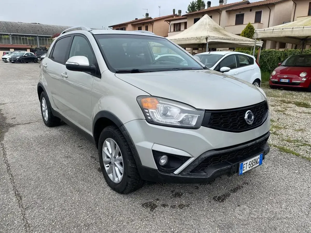 Usata SsangYong Korando 150 CV (110 kW) 2014 Grigio SUV
