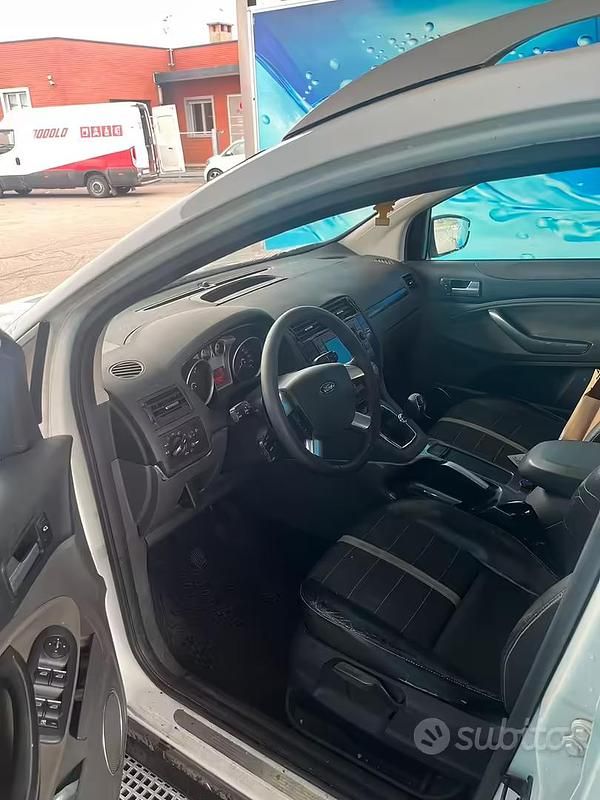 Usata Ford Kuga 136 CV (100 kW) 2008 Bianco SUV