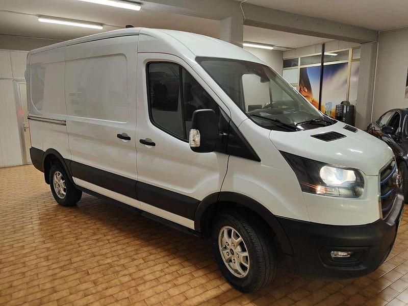 Usata Ford E-Transit 100 kW (136 CV) 2024 Bianco Furgone