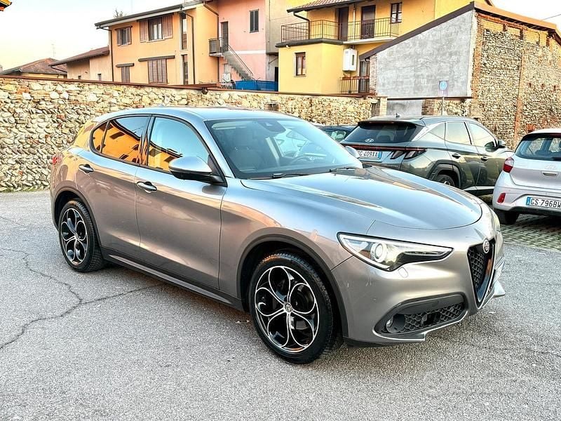 Grigio Usata 2021 Alfa Romeo Stelvio SUV | 23.500 € (Super prezzo) - Immagine 1/4