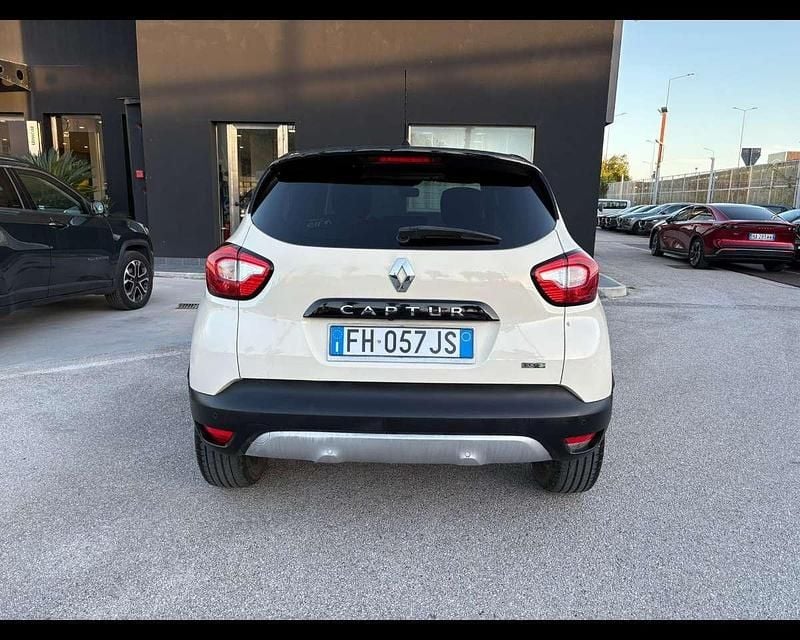 Usata Renault Captur 110 CV (80 kW) 2017 Generico SUV