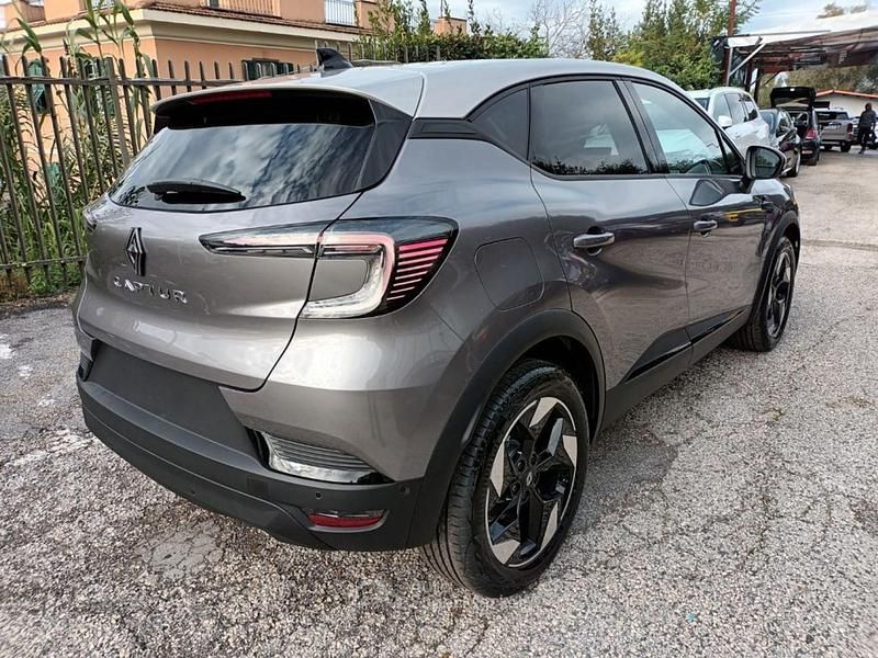 Nuova Renault Captur Techno 101 CV (74 kW) 2025 Grigio SUV